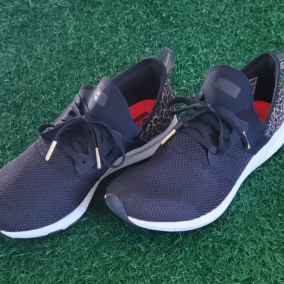 New Balance FuelCore Nergize Black Leopard Accent Print Slip-On Sneakers Size 10 - Picture 5 of 12